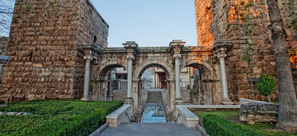 Hadrian's Gate Turkey image