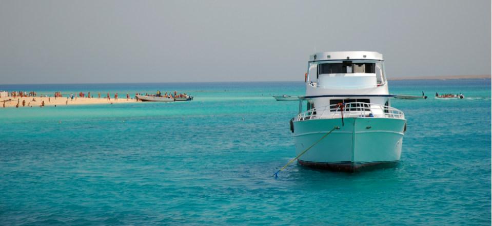 Take a boat trip from Makadi Bay image